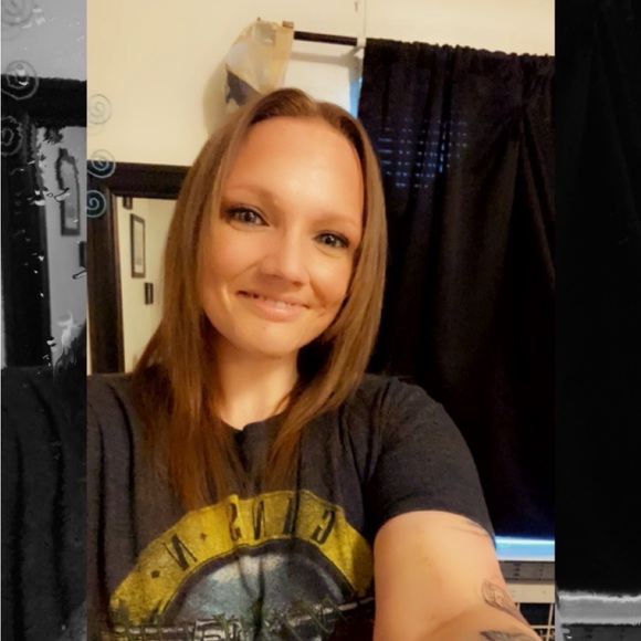 Meet your Posher, Brandy - Picture 1 of 1